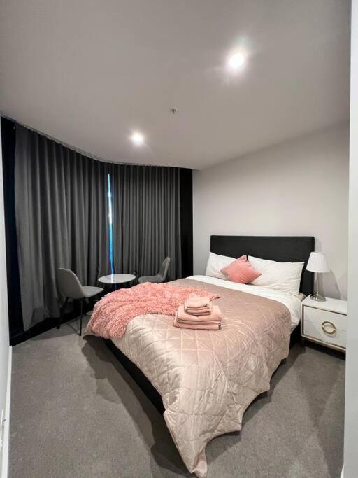 Comfy 2 Bed Apartment In The Heart Of Melbourne Exteriör bild